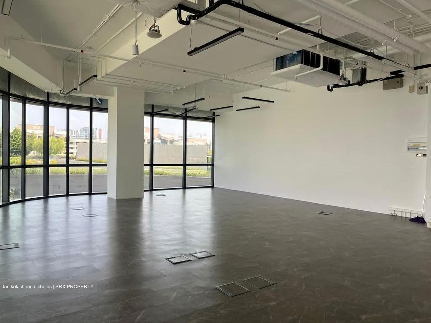 Woods Square (D25), Office #637250061